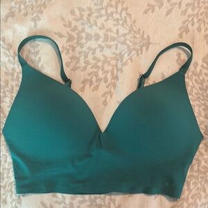 PINK Victoria's Secret Wireless Push Up S-DD